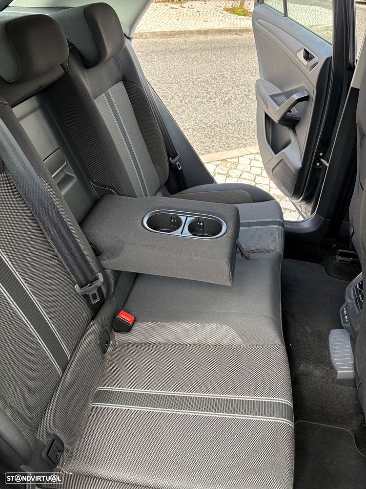 VW T-Roc - 19