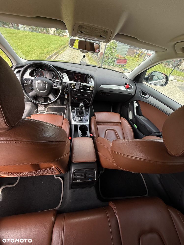 Audi A4 Allroad 2.0 TDI Quattro - 17