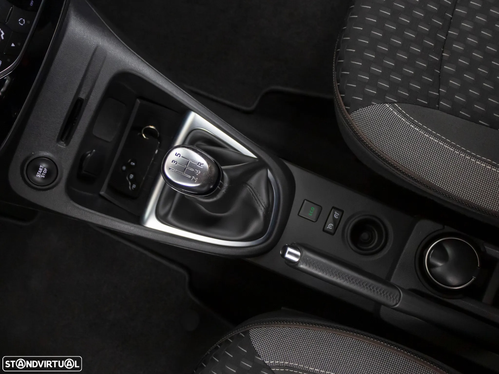 Renault Captur 1.5 dCi Exclusive - 28