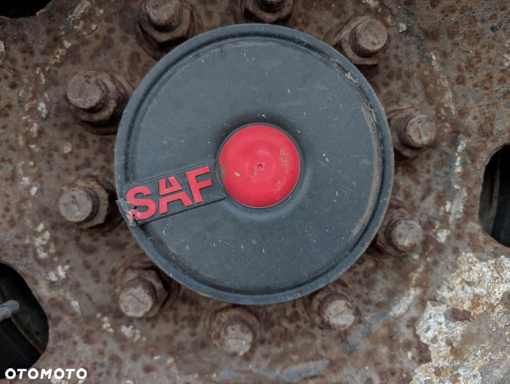 MAC MCCAULEY trzyosiowa - 9