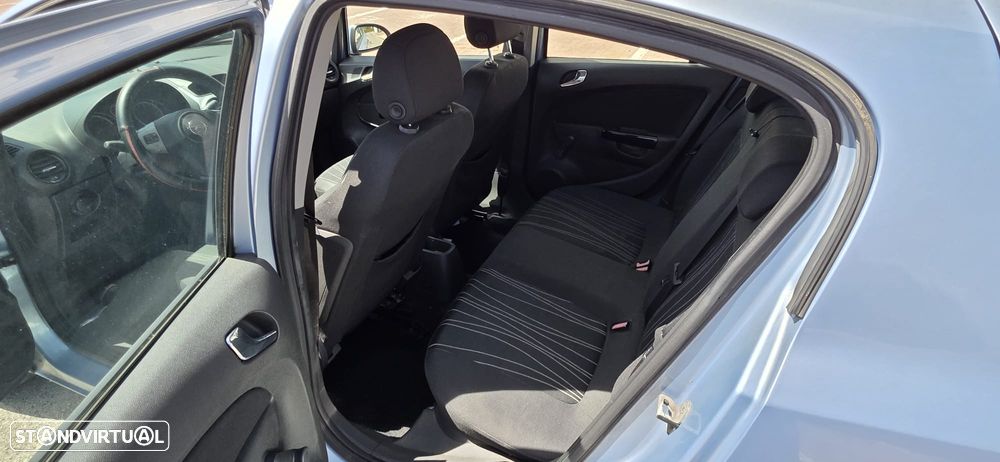 Opel Corsa 1.3 CDTI Enjoy EcoFLEX - 26