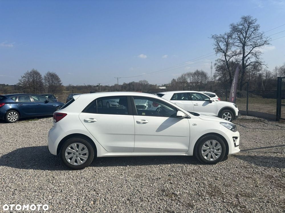 Kia Rio - 13