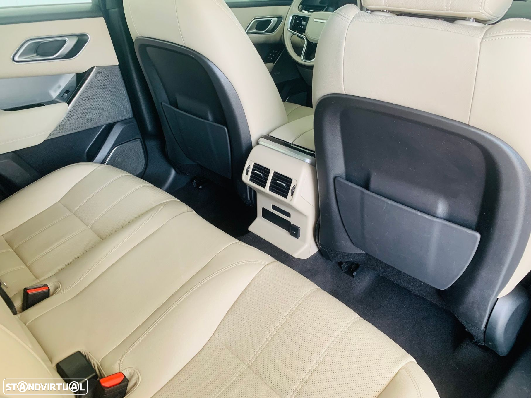 Land Rover Range Rover Velar 2.0 P400e AWD R-Dynamic HSE - 46