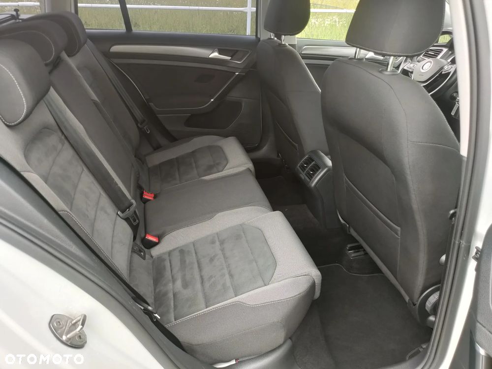 Volkswagen Golf 2.0 TDI (BlueMotion Technology) DSG Comfortline - 15