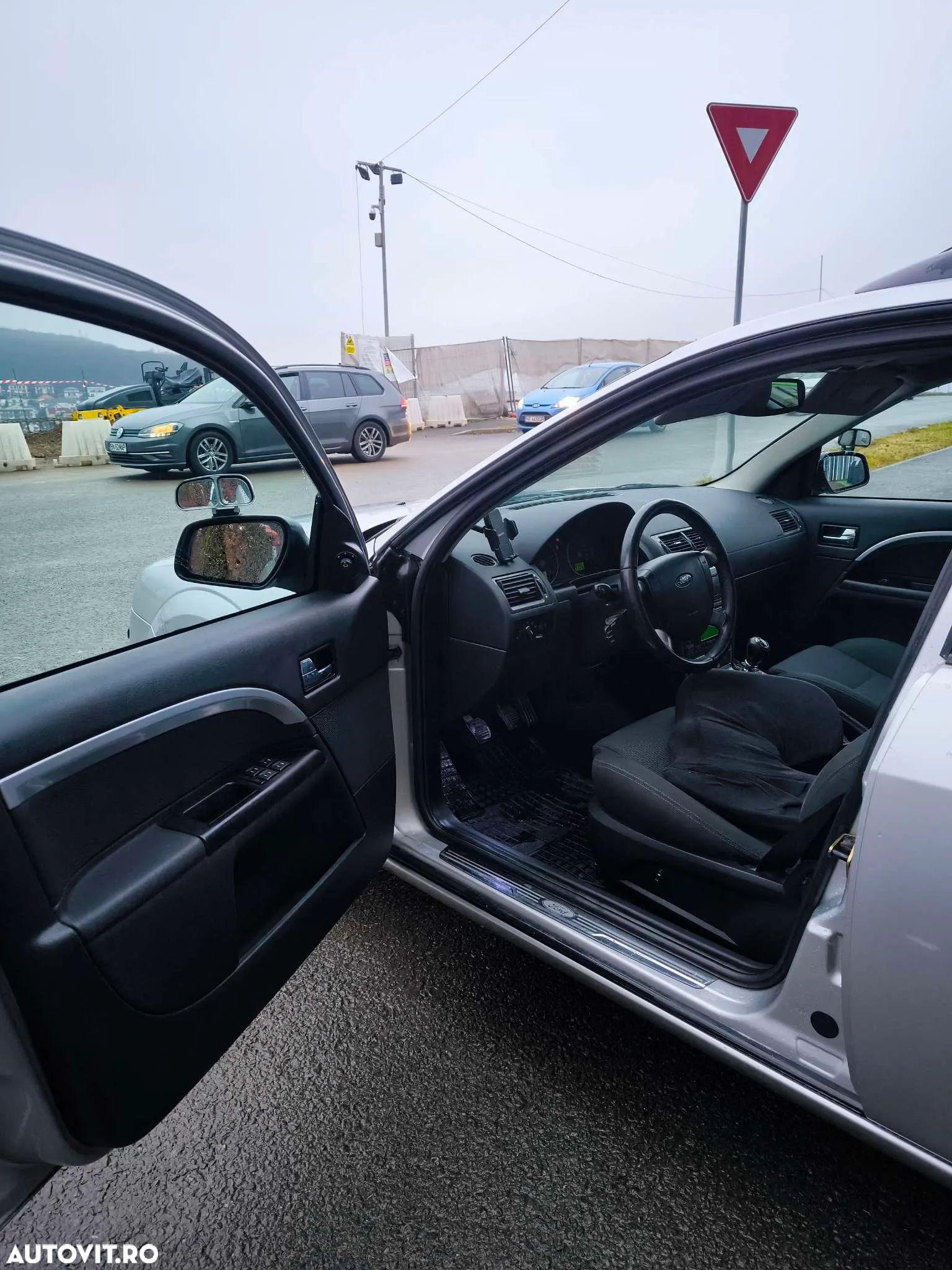 Ford Mondeo Wagon 2.0TDCi Ambiente - 13