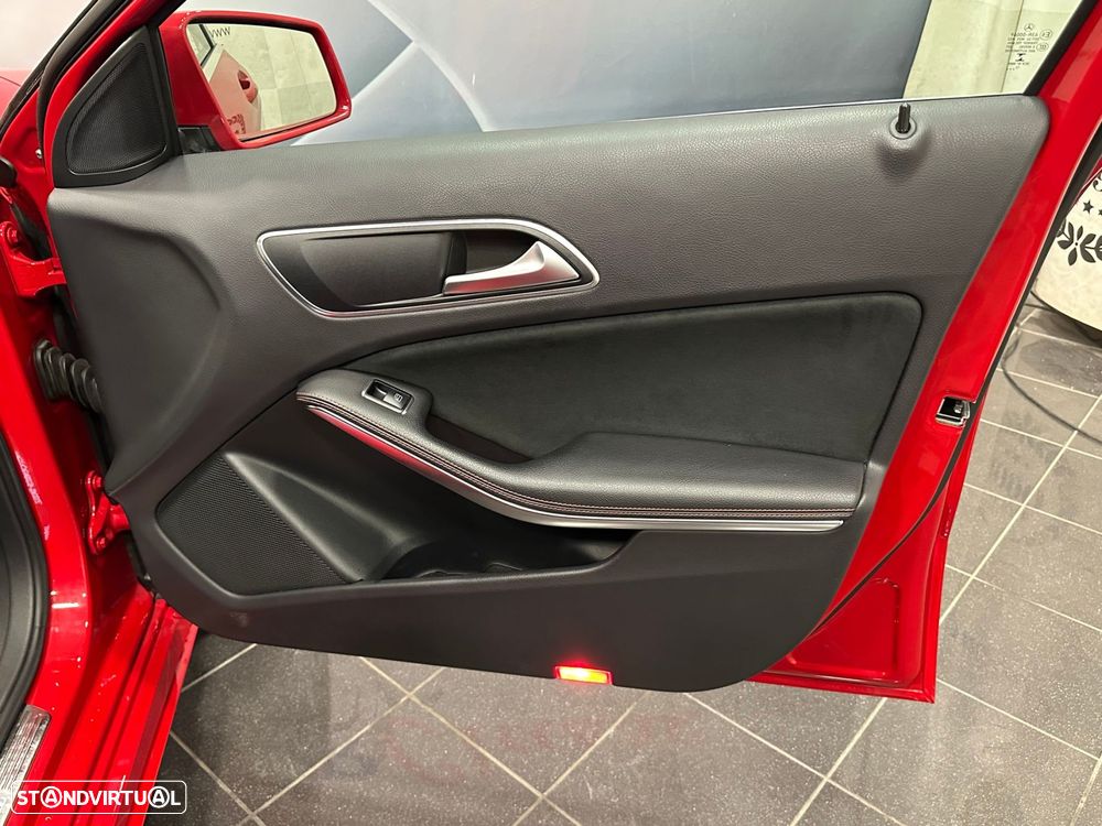 Mercedes-Benz A 160 CDI AMG Line - 37