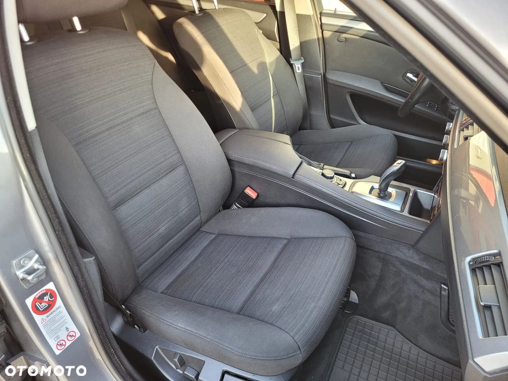 BMW Seria 5 520d - 39
