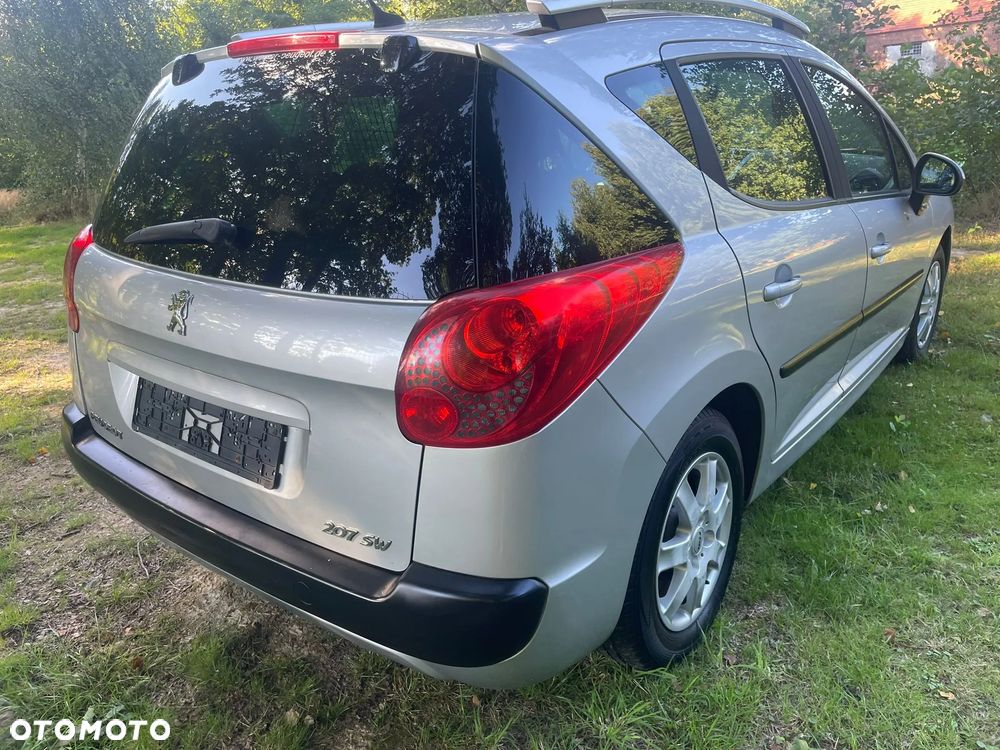 Peugeot 207 1.4 16V Trendy - 4