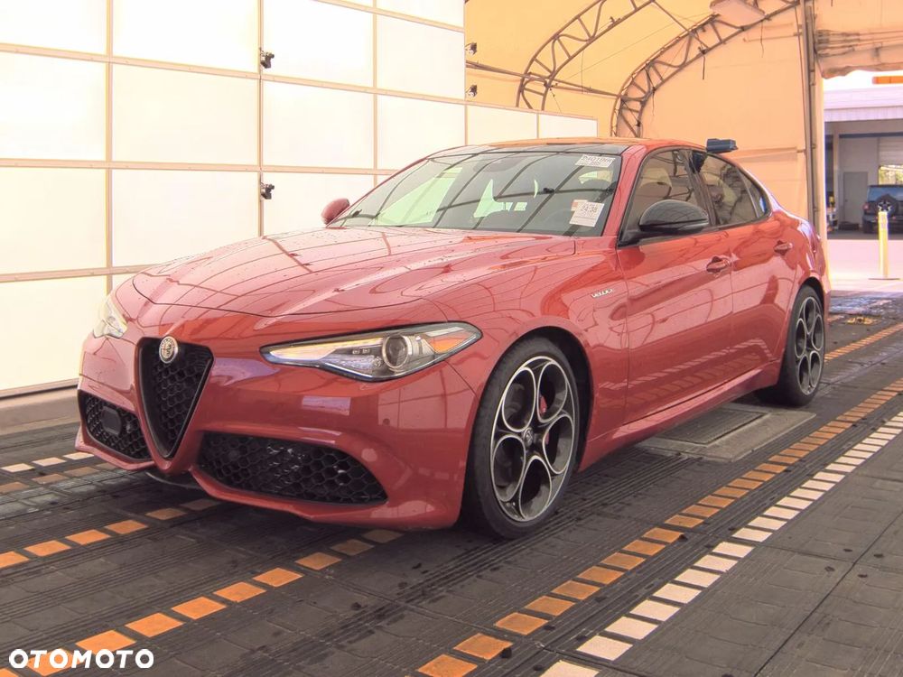 Alfa Romeo Giulia 2.0 Turbo 16V AT8 Veloce Ti - 1