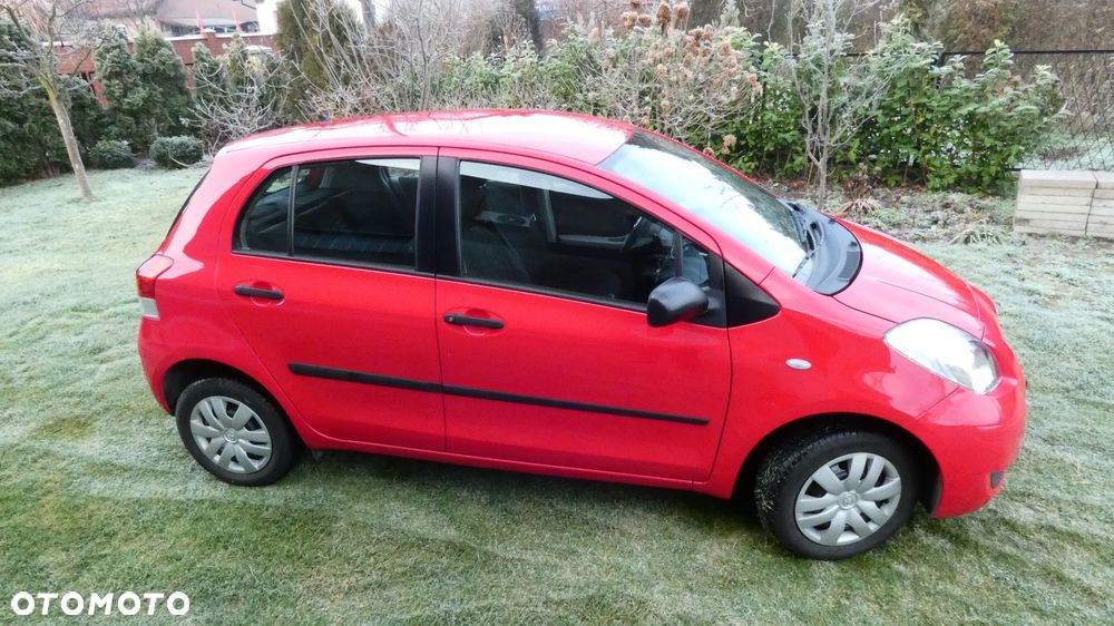 Toyota Yaris 1.0 Luna - 26