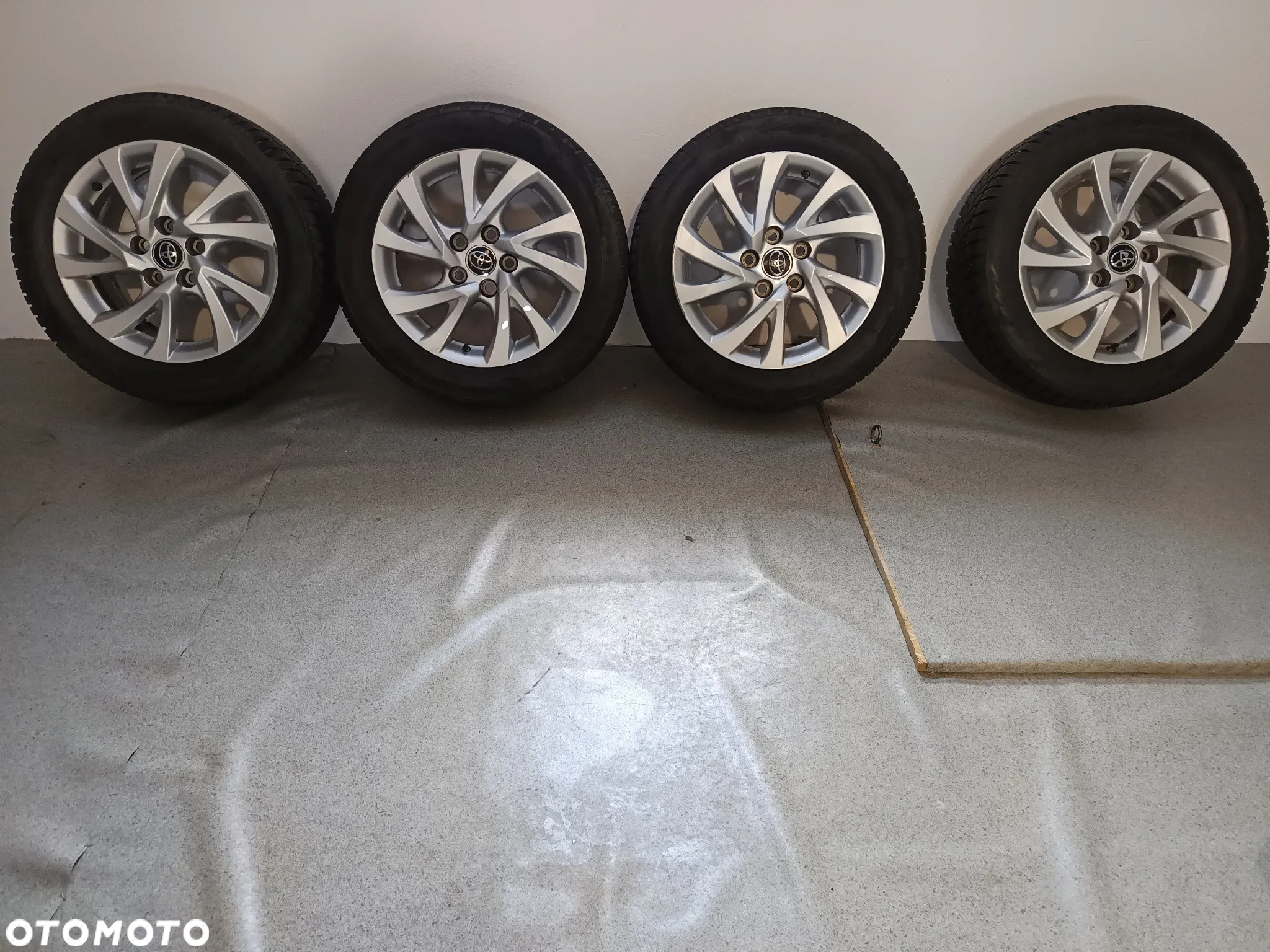 Toyota Corolla 1.6 Comfort - 21