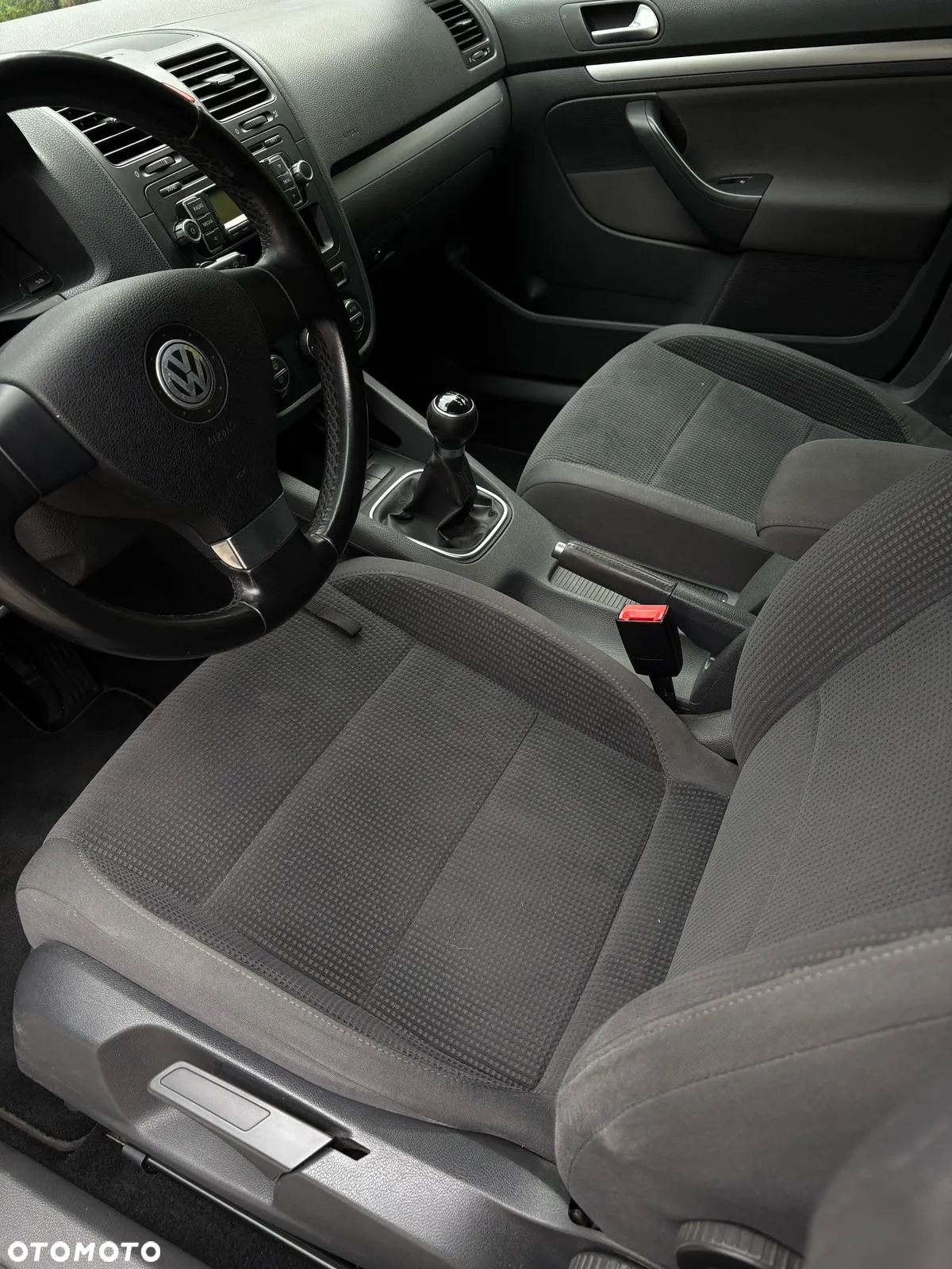 Volkswagen Golf - 10
