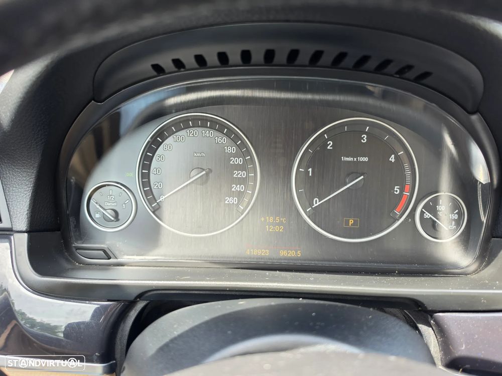 BMW 520 d Aut. Luxury Line - 12