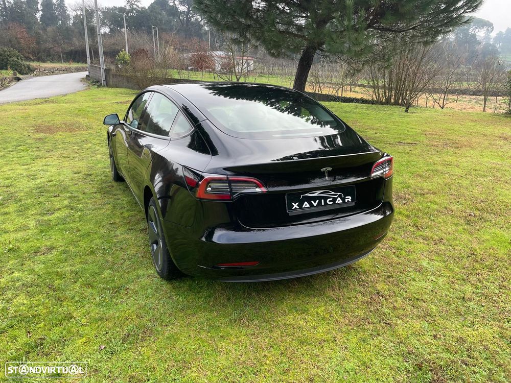 Tesla Model 3 Long Range Tração Traseira - 34