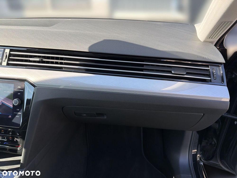 Volkswagen Passat - 39