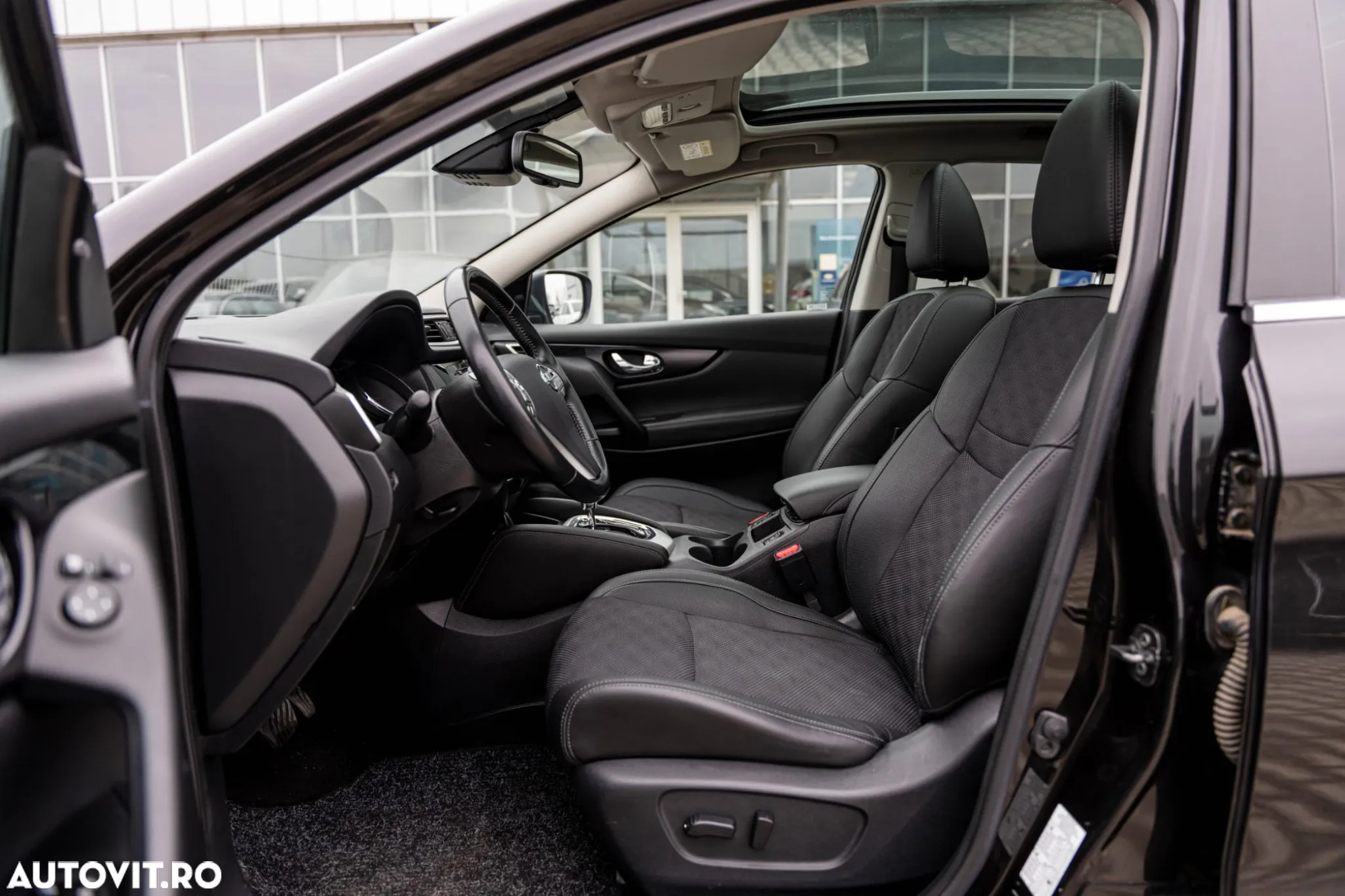 Nissan Qashqai 1.6 DCI Xtronic TEKNA+ - 12