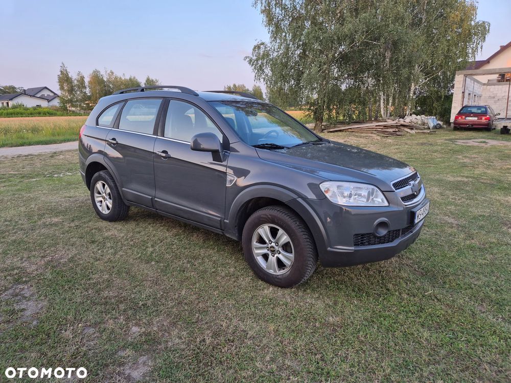 Chevrolet Captiva 2.4 2WD 5 Sitzer LS - 2