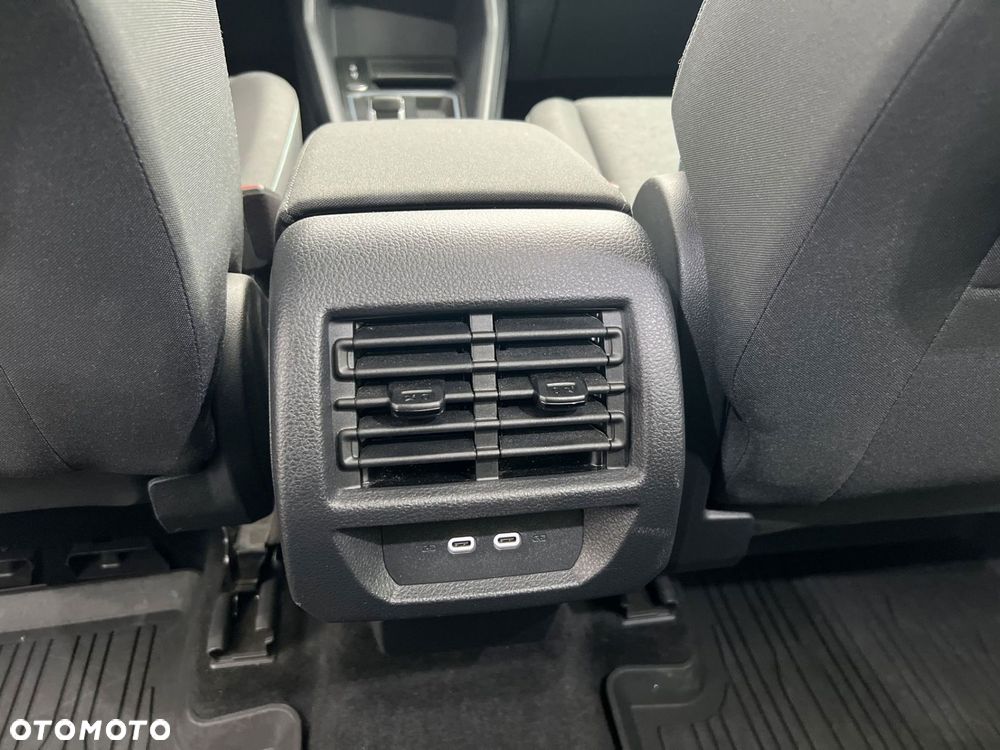 Ford Tourneo Connect - 25