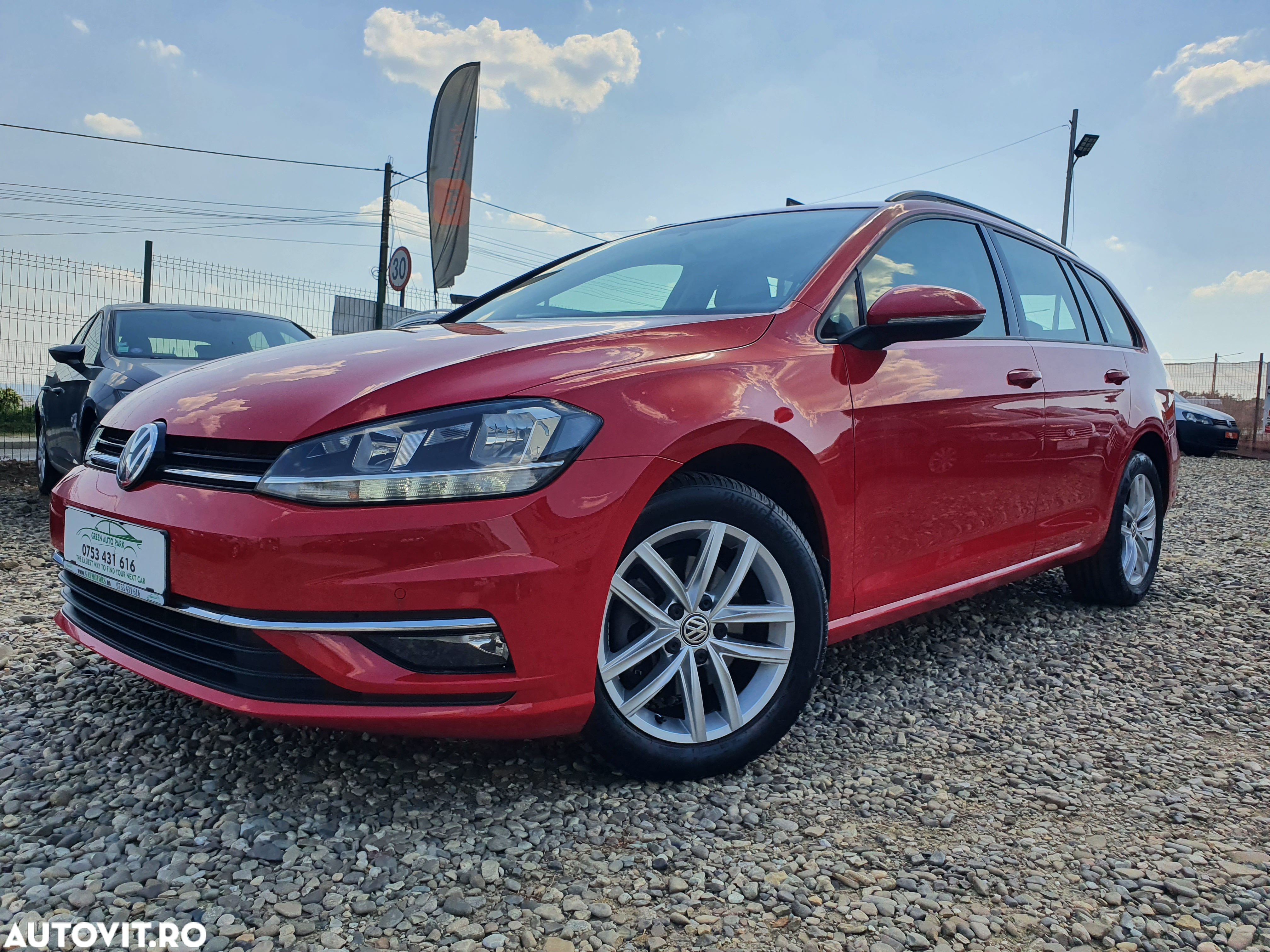 Volkswagen Golf 1.6 TDI Comfortline - 10