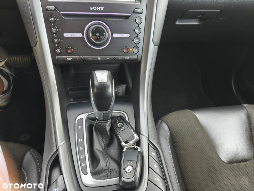 Ford Mondeo 2.0 TDCi Titanium PowerShift - 30
