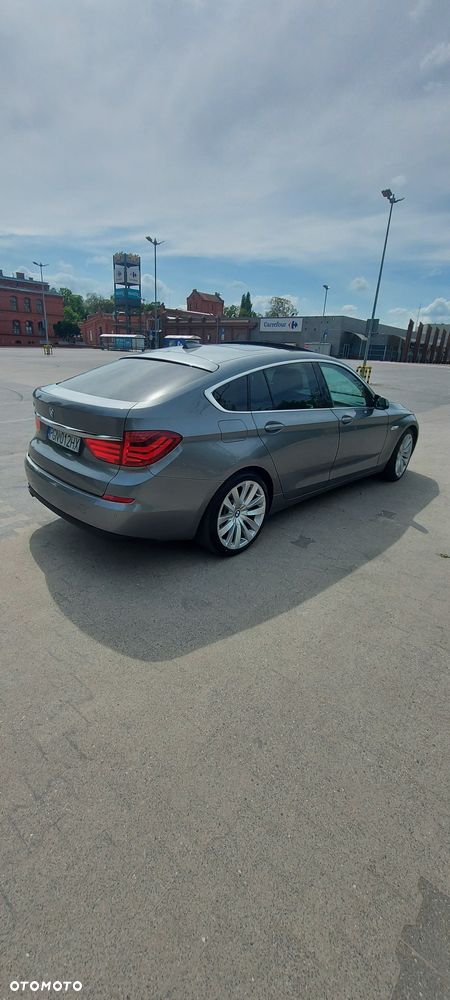 BMW 5GT - 3