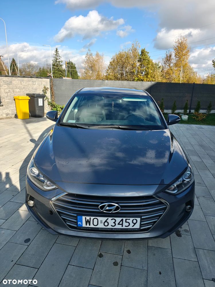 Hyundai Elantra 1.6 Comfort - 5