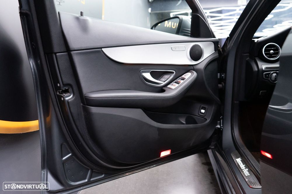 Mercedes-Benz C 200 d Station 9G-TRONIC AMG Line - 24