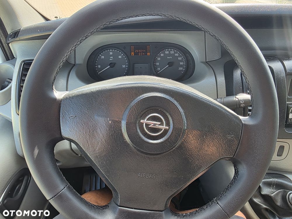 Opel Vivaro - 20