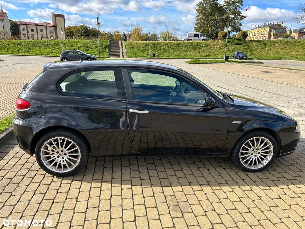 Alfa Romeo 147 - 4