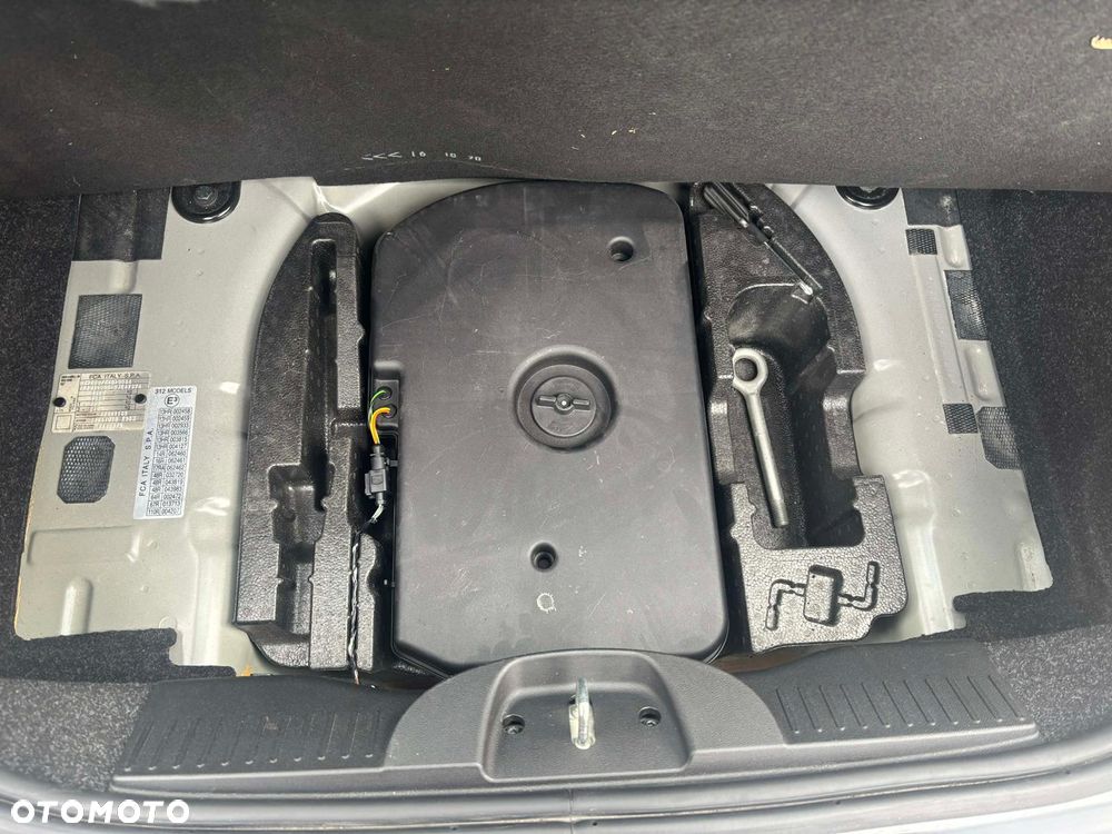Fiat 500 ver-1-0-hybrid-connect - 32