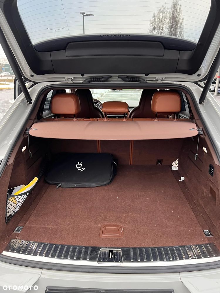 Porsche Cayenne E-Hybrid - 5