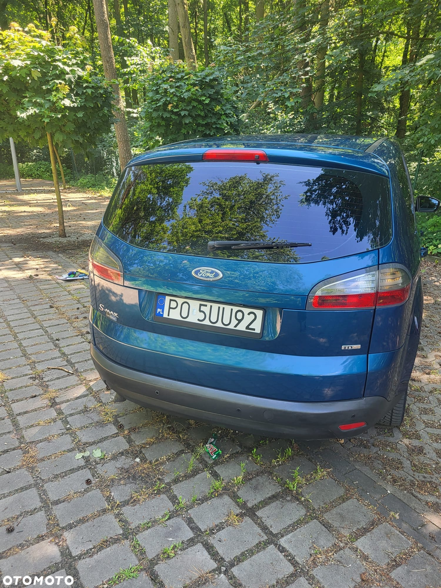 Ford S-Max - 12