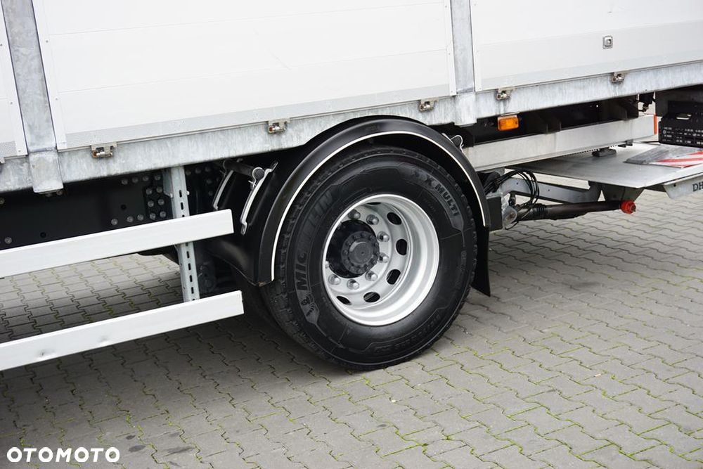 Renault D 280 / ACC / E 6 / BURTOWY + WINDA / ŁAD. 9953 KG / PEŁNY ADR - 19