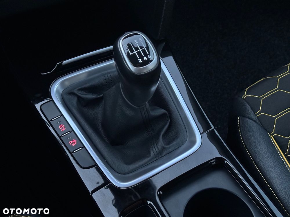 Kia XCeed 1.4 T-GDI OPF JBL SOUND EDITION - 32