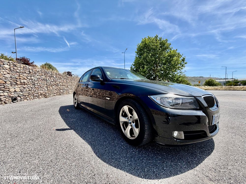 BMW 320 d EfficientDynamics Navigation - 4