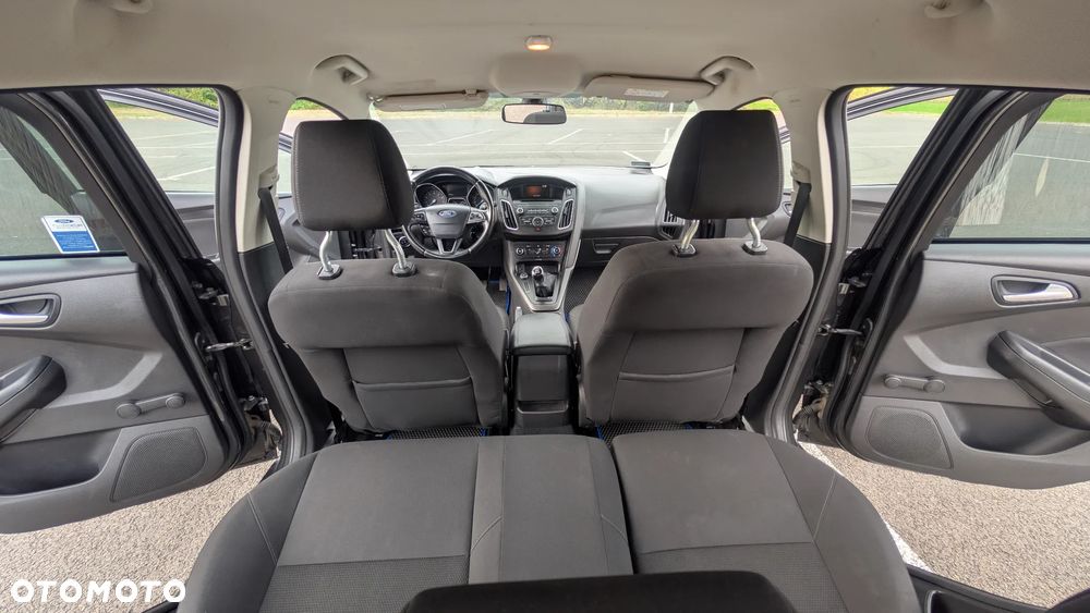 Ford Focus 1.6 Trend - 10