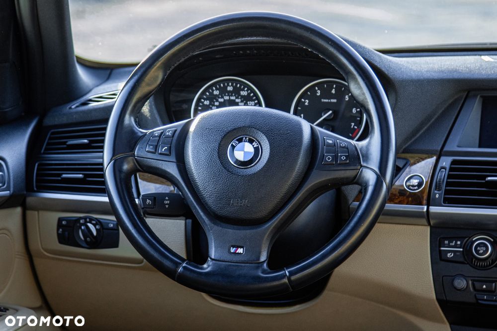 BMW X5 xDrive35i - 18