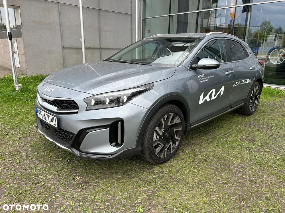 Kia XCeed 1.5 T-GDI Business Line DCT - 3