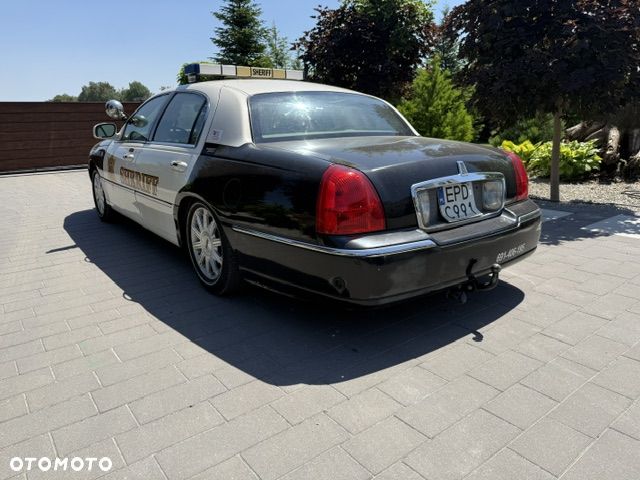 Ford Crown - 9