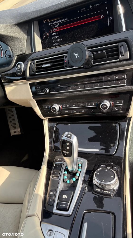 BMW Seria 5 530d xDrive Sport-Aut Modern Line - 11