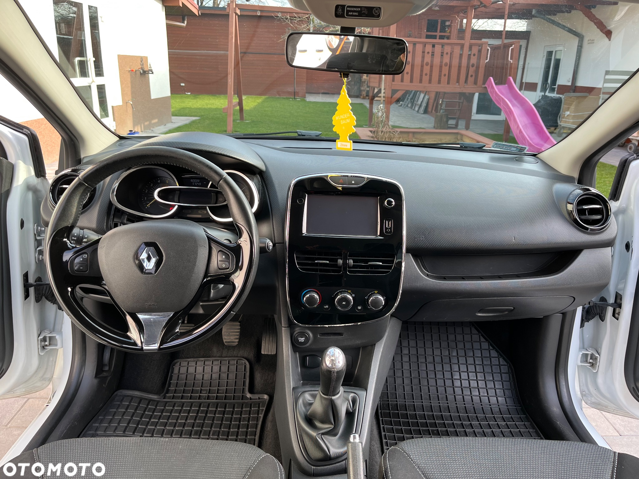 Renault Clio - 7
