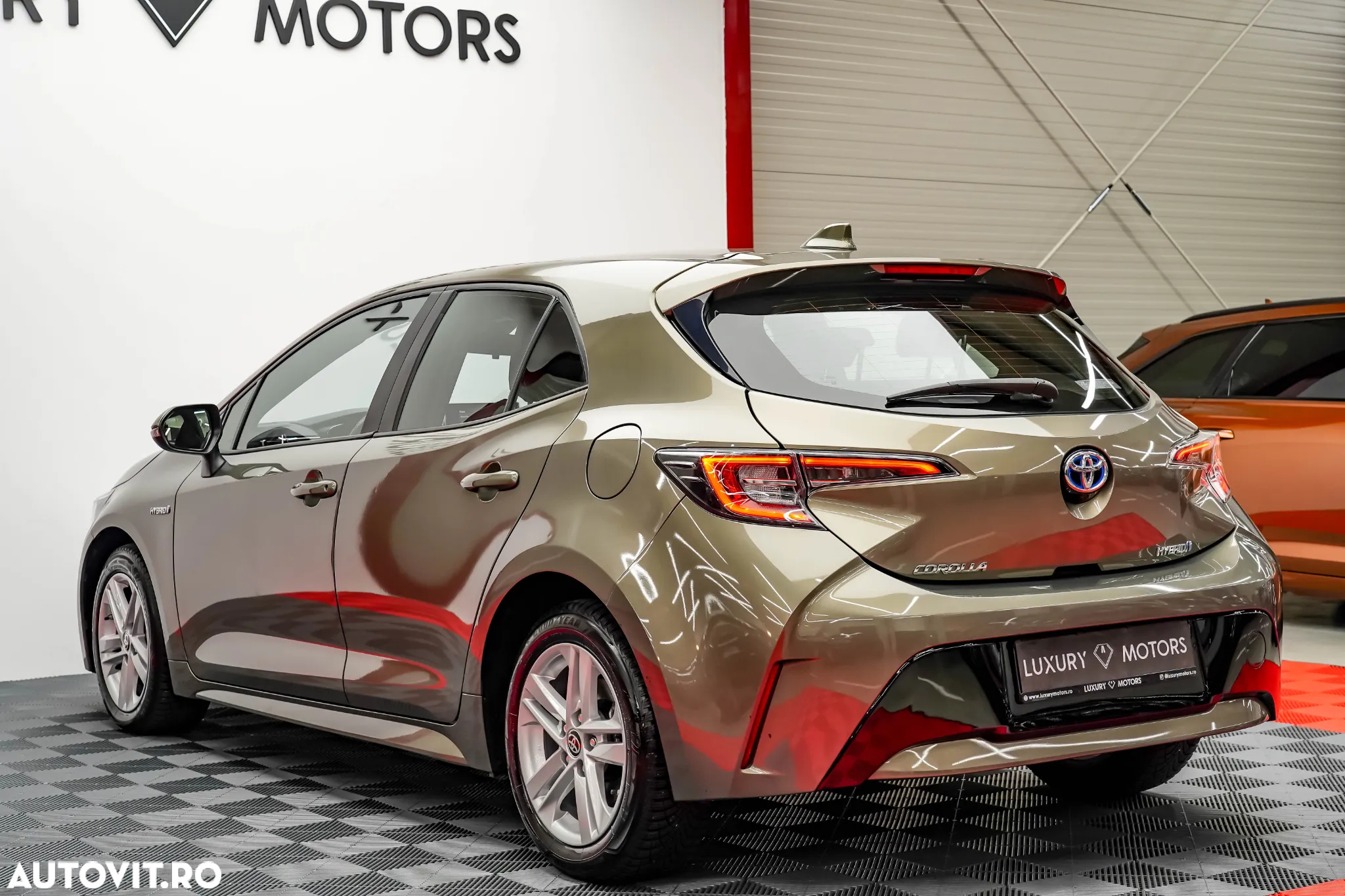 Toyota Corolla 1.8 HSD Dynamic - 11