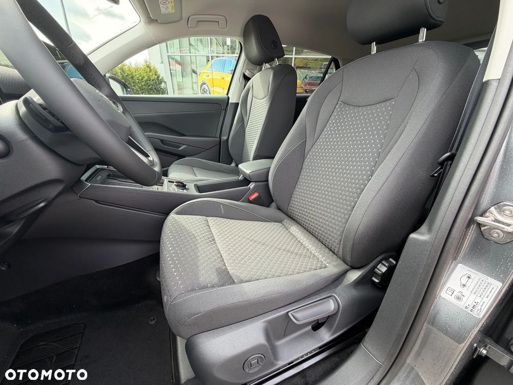 Volkswagen T-Roc 1.5 eTSI Life DSG - 9