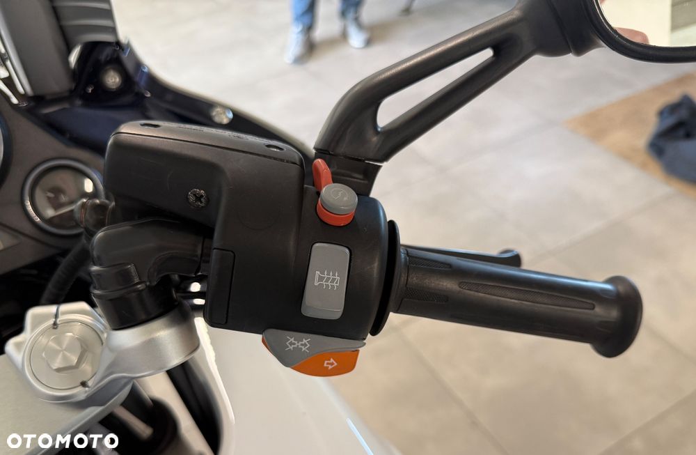 BMW RS - 9
