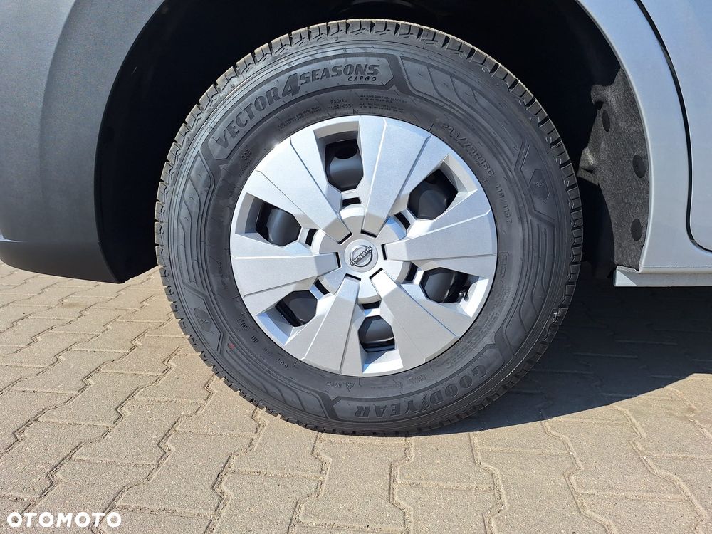 Nissan Interstar - 9