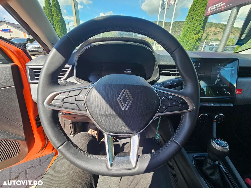Renault Clio - 7