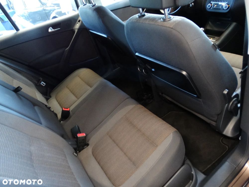 Volkswagen Tiguan 1.4 TSI Perfectline - 29