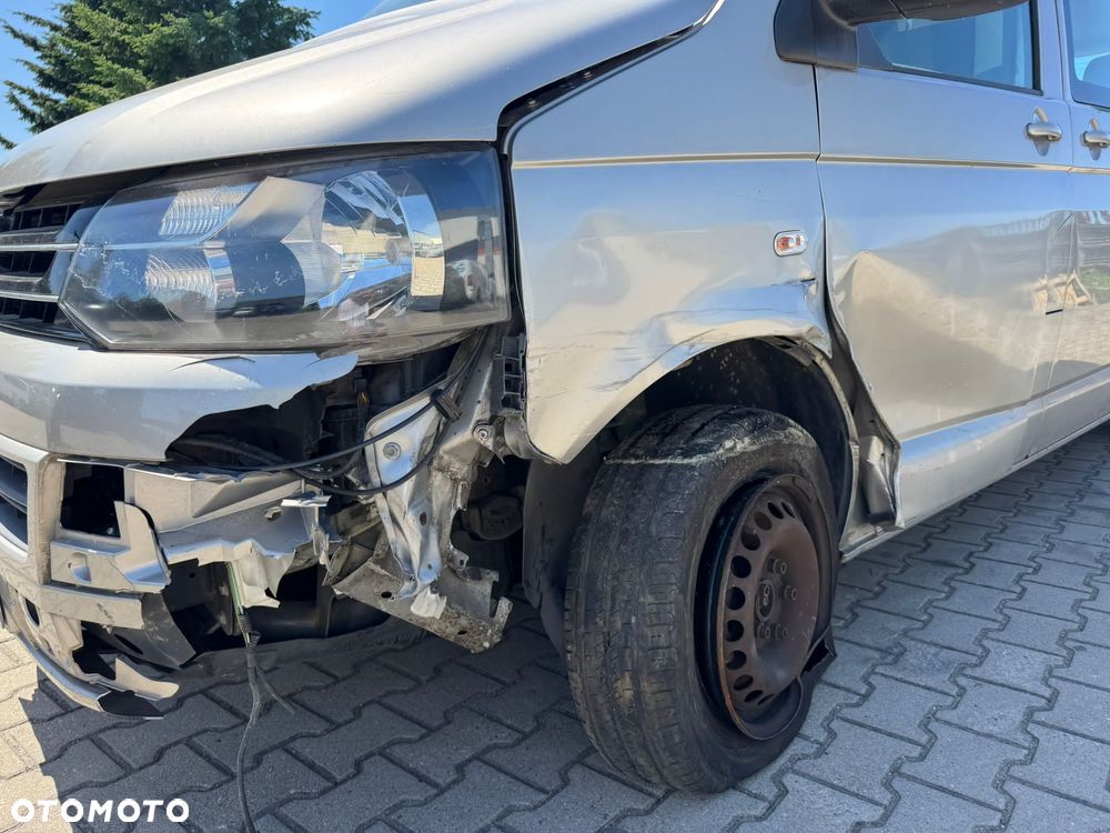 Volkswagen CARAVELA T5 - 6