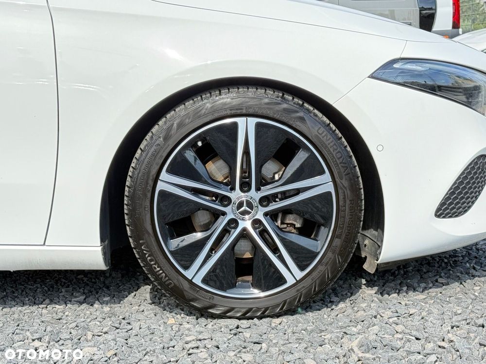 Mercedes-Benz Klasa A 200 d Progressive 8G-DCT - 10