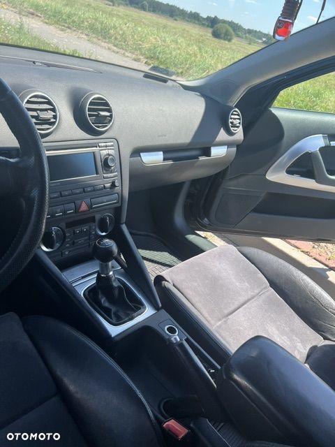 Audi A3 3-drzwiowe 1.9 TDI DPF S Line Sportpaket plus - 4